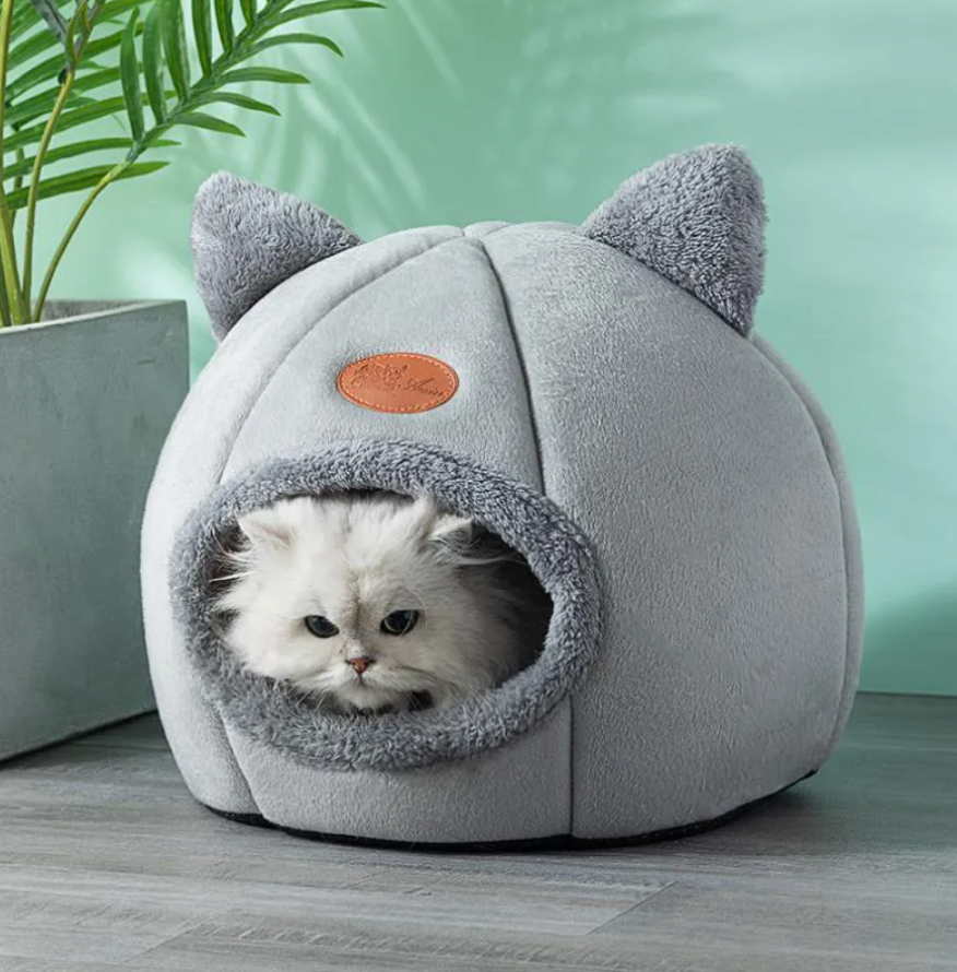Ultimate Wintertime  Cave Cat Bed